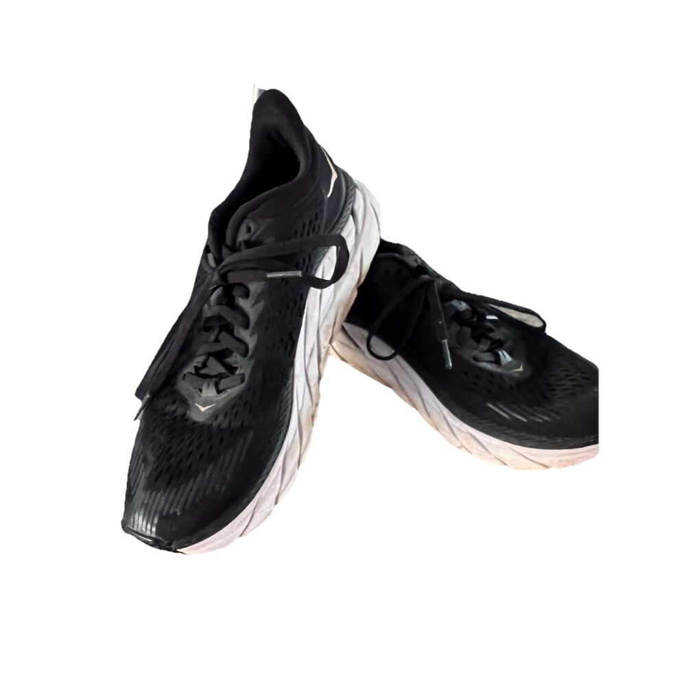 Hoka One One Women's Clifton Size 8 black Running Shoes